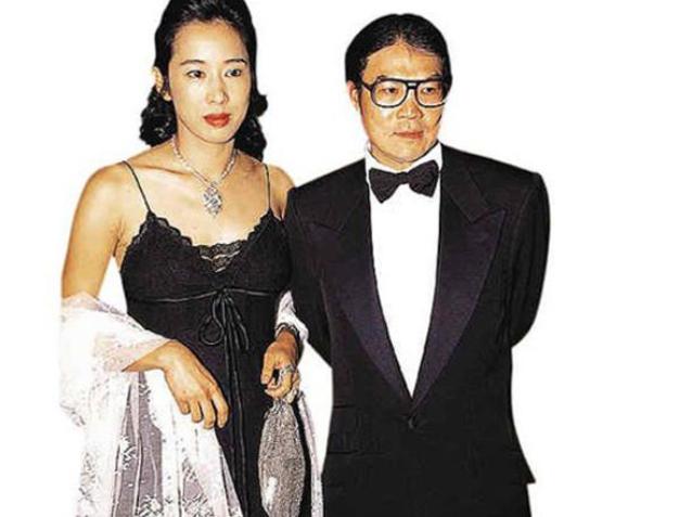 19歲獲香港小姐！47歲凈身出戶「50歲再入豪門」分得23億財產　是母親一句話「給她底氣」
