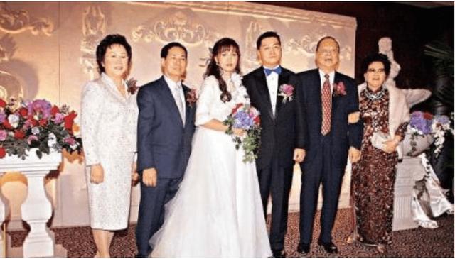 曾一曲成名！29歲嫁「金利來太子」41歲遭背叛搬出豪門　48歲「獨自養2子」重新復出