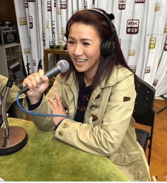曾一曲成名！29歲嫁「金利來太子」41歲遭背叛搬出豪門　48歲「獨自養2子」重新復出