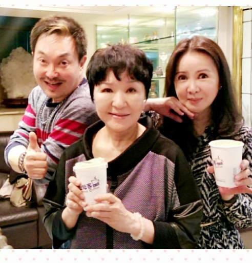 日吞30藥續命！狄玫慘吐「晚年淪藥罐子」感慨整組壞了了　淚謝83歲鐵粉「20年照顧情」：命中最大貴人