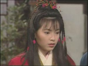 被稱最美郭芙！29歲嫁入豪門「36歲迷倒80億太子爺」　2度豪門夢碎「50歲近照臉變形」顯落魄