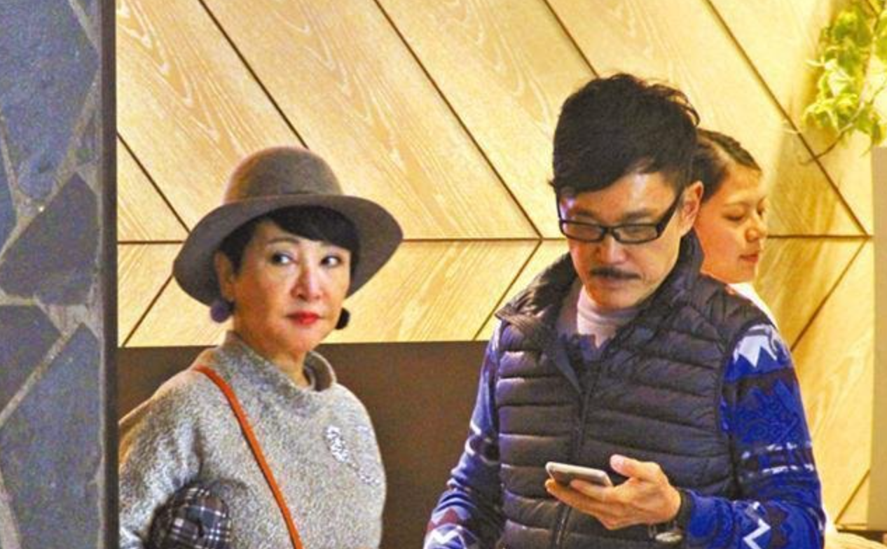 29歲生謝霆鋒！狄波拉離婚後與謝賢「變更親近」　不避嫌「當眾親吻」現任丈夫為何能忍？