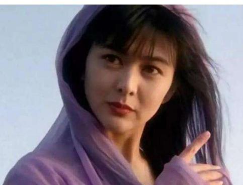 懷孕被插足！被關之琳罵是「不會下蛋的雞」全港沒人要　逼到流產「曝現狀」：人美又心善