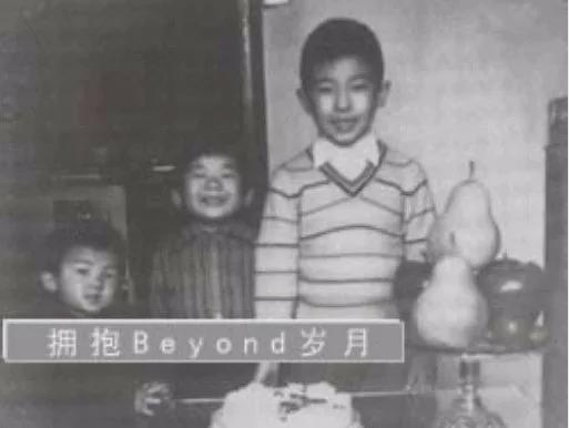 被家暴長大險弒父！因丟狗與朱茵結緣「寵妻20年」　57歲黃貫中「沉寂半生」終翻紅