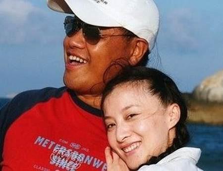 瓊瑤劇「可雲」！當紅時隱退「嫁大7歲老公」　46歲和「17歲女兒似姐妹」保養超好