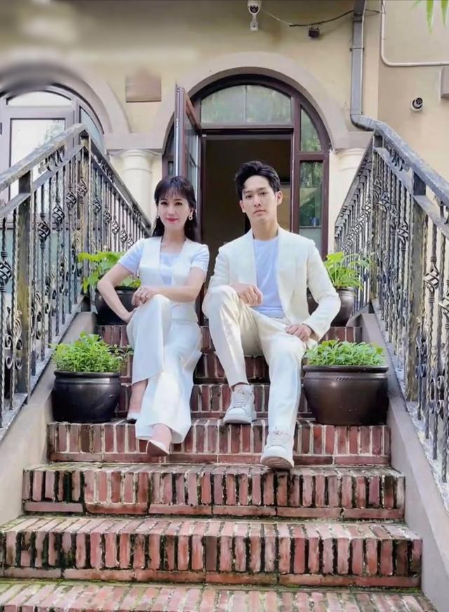 68歲逆齡像34歲！最美女星罕開金嗓「根本吃了防腐劑」　「一身仙氣飄飄」美貌震撼全網