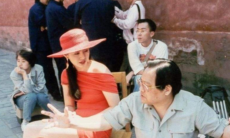 王祖賢30年前舊照被扒！「背後不起眼群演」成如今當紅巨星　發文感恩「努力有被看到」