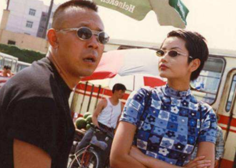 王祖賢30年前舊照被扒！「背後不起眼群演」成如今當紅巨星　發文感恩「努力有被看到」