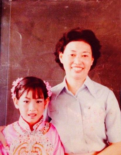 被媽媽說是剋星！劉若英撮合離異父母「復婚失敗」　父親離去「痛了她和母親的心」