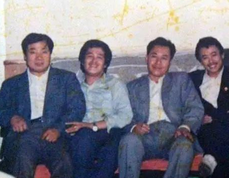 陪住女廁所8年！成名後卻被嫌「是糟糠之妻」　設局2年「讓丈夫醒悟」含淚改過