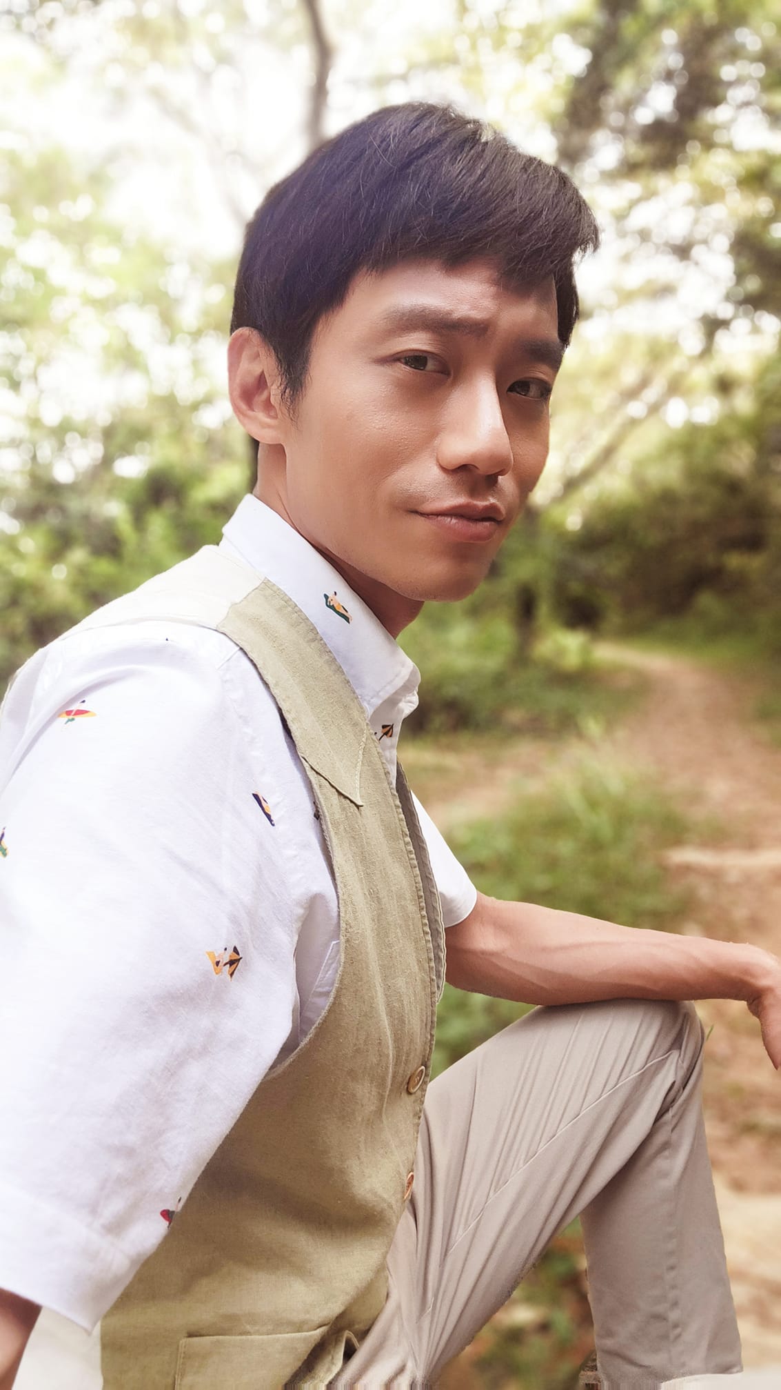 努力有了回報！《黃金歲月》男星「最窮戶頭只剩6塊」當洗碗工賺錢　「堅持10年不放棄」淚喊：能包紅包給爸媽