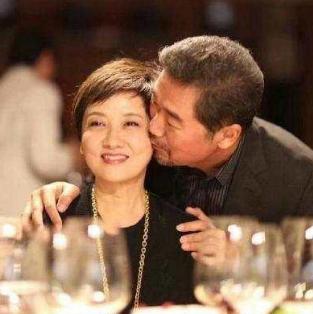被前妻威脅30年「不準生孩子」！她為嫁張國立「選擇終生不孕」　63歲如願當媽