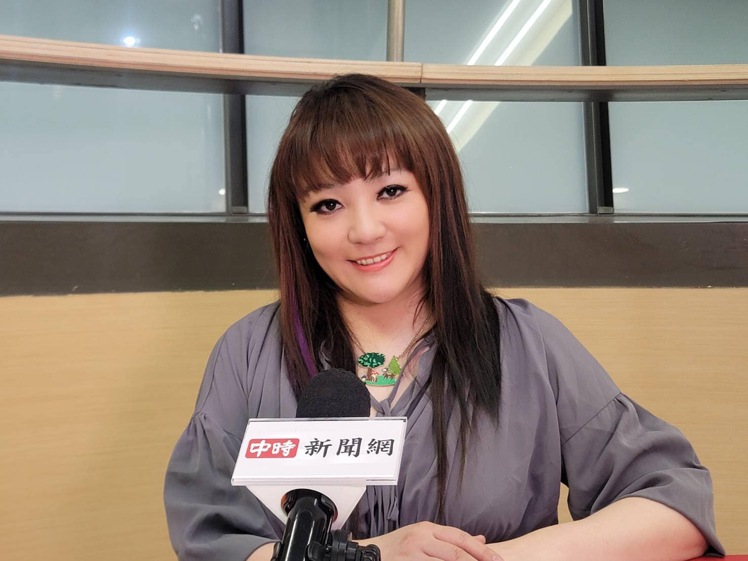 決心不靠做酒店賺錢！凌威威「跨界兼4份工換百萬月薪」　「下月搬內湖住豪宅」罕吐心酸苦勸少女別沉淪