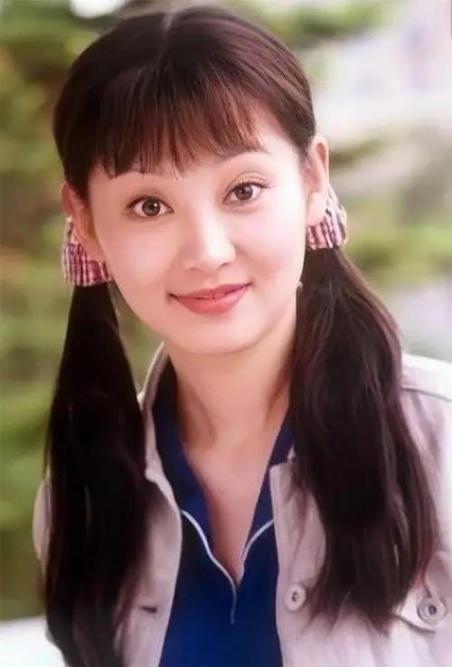容忍丈夫找小三！被問屢遭背叛為何不離婚　她笑談：「我們家是男的，吃虧的又不是我們」