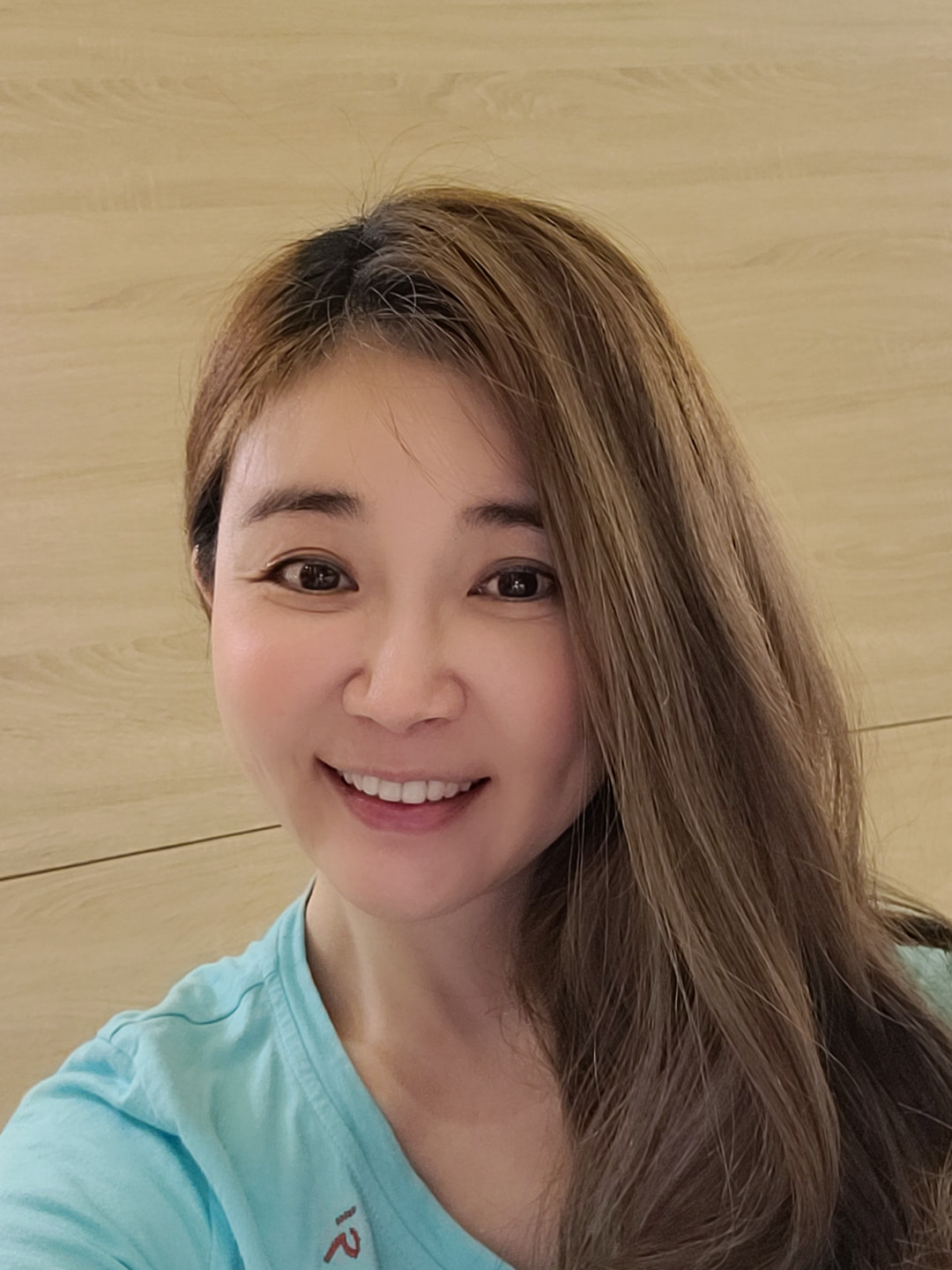 沒退出歌壇！黃思婷重摔後神隱「驚曝後遺症」：差點無法唱歌　16歲成名「青春都獻家人」未婚不悔