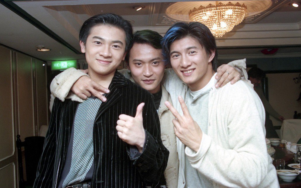 錄影突落男兒淚！吳奇隆紅了33年「感慨好友一個個消失」　「一連串真性情反應」惹哭全網：好單純的人