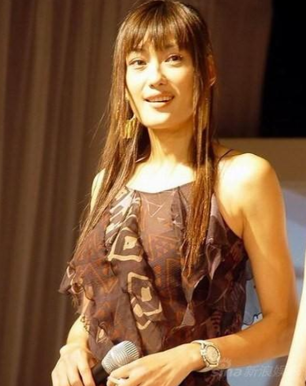 曾當8年保姆！被老外男友騙婚「4億家產全搬空」　揮淚從頭奮鬥「遇真愛」婚後9年仍甜蜜