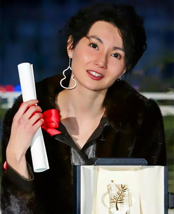 穿廉價地攤貨！57歲張曼玉退圈後「獨住平民區」　皮包骨身材「自嘲很自卑」：盡量隱藏不完美