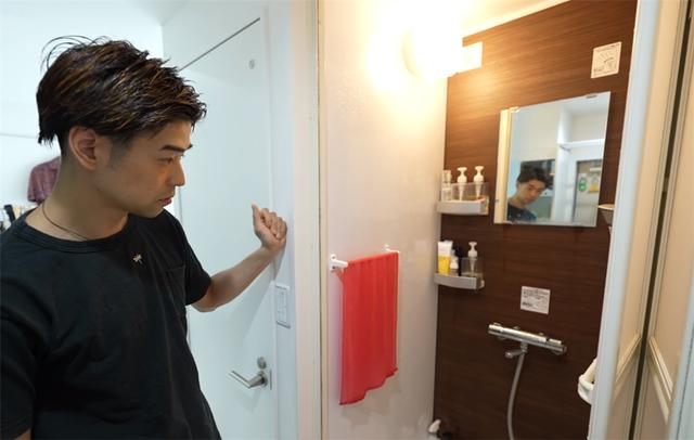 住不起大房子！他蝸居在大都市「總面積不到3坪」　居然塞得下「1室1廳1廚1衛1臥室」狹窄卻功能俱全