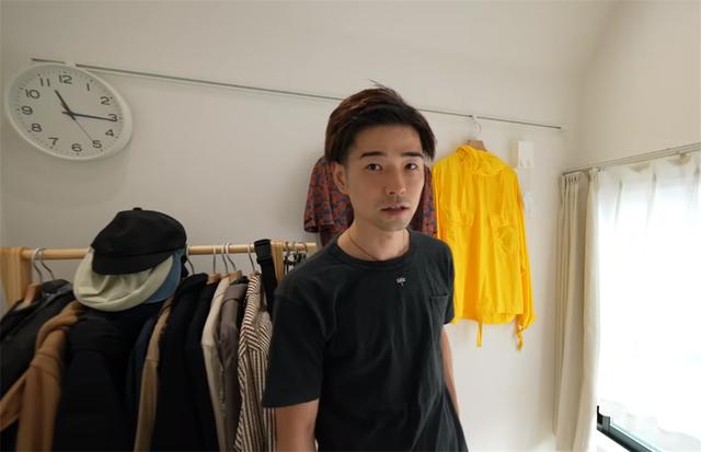 住不起大房子！他蝸居在大都市「總面積不到3坪」　居然塞得下「1室1廳1廚1衛1臥室」狹窄卻功能俱全