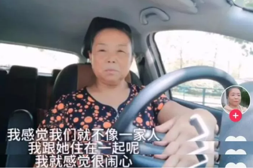遭丈夫冷眼32年！56歲阿姨想不開「離家出走」自駕游　1年「闖90個城市」登《紐約時報》獲新生