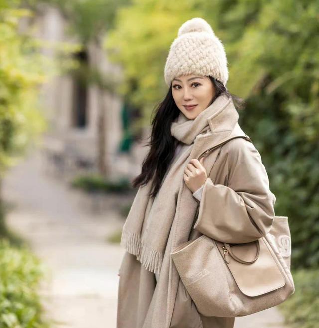 被罵敗家女！30歲讓「2個億萬富翁」破產　坦言自己就是個花瓶「沉寂11年再露面」令人刮目相看