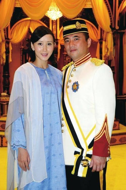 章子怡的同班同學！嫁國外百億首富「受皇室冊封」　丈夫為她「睡好覺」甘心做切除手術