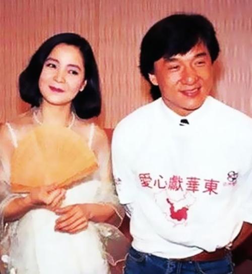被嫌棄的一生！小龍女吳卓林「母拿她當上位籌碼」親父始終不認　遠赴加拿大「放下過去陰霾」與同性女友生活