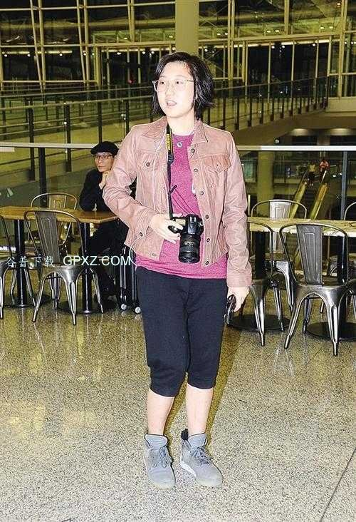 被嫌棄的一生！小龍女吳卓林「母拿她當上位籌碼」親父始終不認　遠赴加拿大「放下過去陰霾」與同性女友生活
