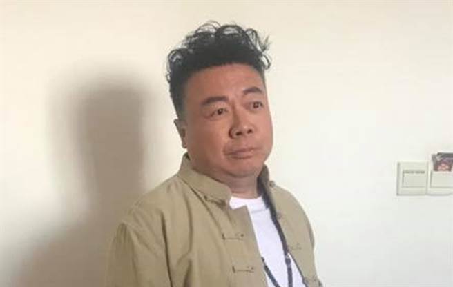 離婚分上億家產！謝忻突爆「董至成失智」曝獨居近況　情同父女「願照顧他10幾年」：希望他乖乖的