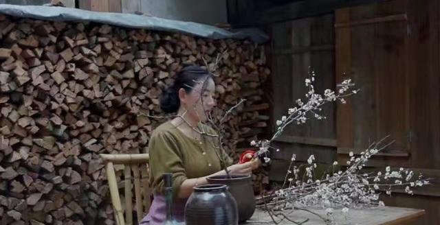 比李子柒還能幹！她離婚後「帶女兒回村種田」　開耕耘機爆紅「從負債幾十萬到身價千萬」