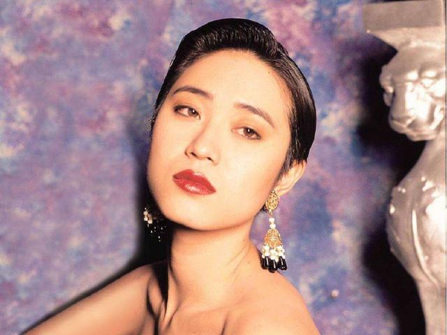 她是朱茵摯友！遭李麗珍掌摑　被李嘉欣老公邀三人行「41歲還被騙婚人財兩失」