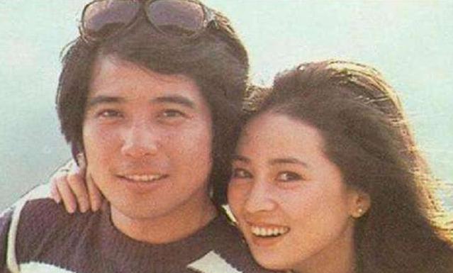 名門千金！捨身嫁秦漢「陪做糟糠妻」　卻被林青霞奪夫「她立下毒誓報復」令對方感情無法善終