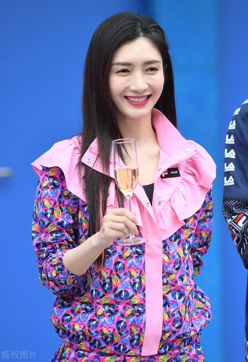 她是胡歌前女友！莫名插足他人婚姻　因炒作與胡歌「擦肩而過」自卑稱：自己是個失敗者
