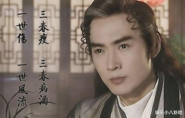 65歲男星「冷清現場開唱」坦言要拚生計　在地人起底「家世上億元」：唱好玩的啦