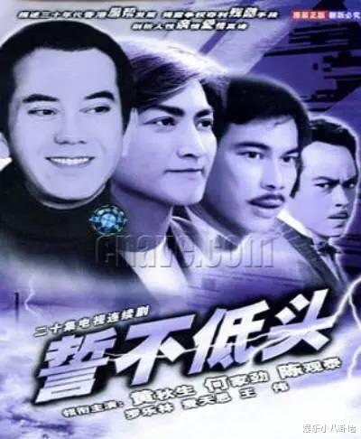 65歲男星「冷清現場開唱」坦言要拚生計　在地人起底「家世上億元」：唱好玩的啦