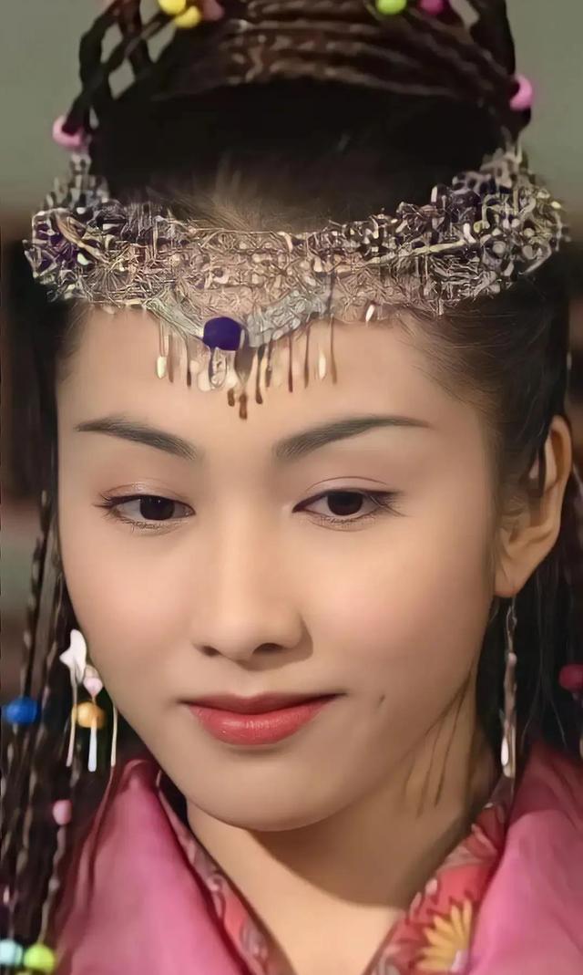 14歲賺錢養家！黎姿一生「被3個殘疾男人捆綁」不喊累　自學成「45億商界女總裁」努力沒白費