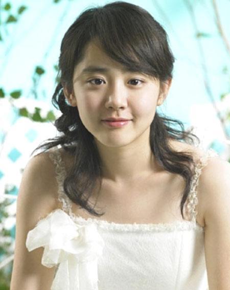13歲演宋慧喬童年走紅！「成國民妹妹」被禁止整容　慘遭戀情背叛「後歷經4次手術」險些截肢