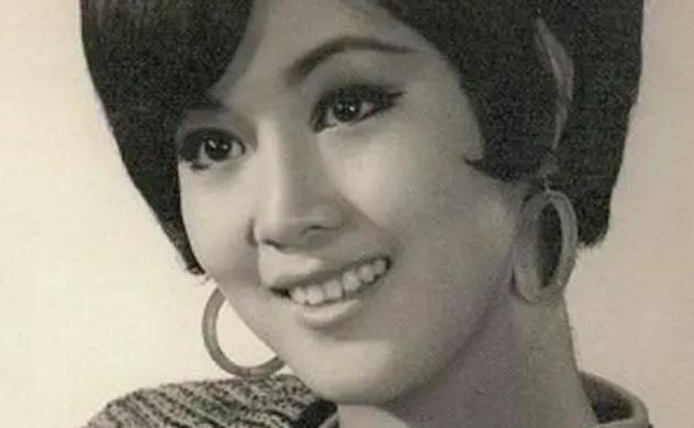 後宮多到2張桌坐不下！ 何莉莉「隱忍43年」熬走花心丈夫　教科書式斗小三「獨攬70億家產」  