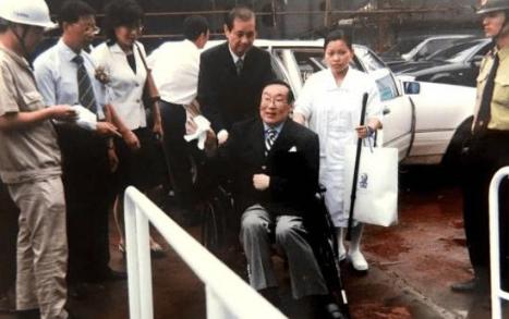 後宮多到2張桌坐不下！ 何莉莉「隱忍43年」熬走花心丈夫　教科書式斗小三「獨攬70億家產」  