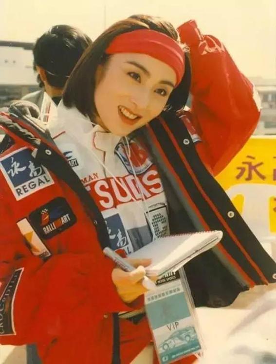 張敏的心酸情史！「戀富二代被甩」酒後大罵趙薇奪愛　45歲嫁內地小丈夫「婚姻幸福卻有遺憾」