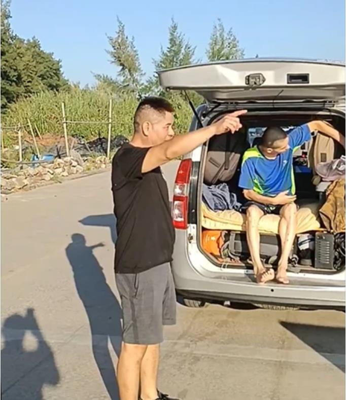時日無多！他情義相挺「陪絕症好友完成心願」　玩遍各地「倒下都會把你扛回去」網淚：此生足矣