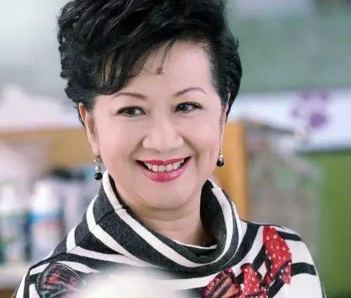 被老公拋棄險自盡！為養3個兒女「咬牙復出」　 翻紅成富婆「失蹤15年前夫」突現身跪求復合