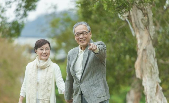 老伴走後！她70歲「孤獨卻不願再婚」　開創新型養老「不請保姆不去養老院」卻輕鬆自在