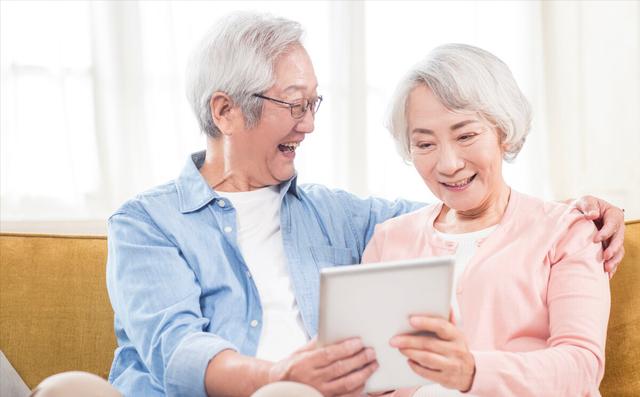 老伴走後！她70歲「孤獨卻不願再婚」　開創新型養老「不請保姆不去養老院」卻輕鬆自在