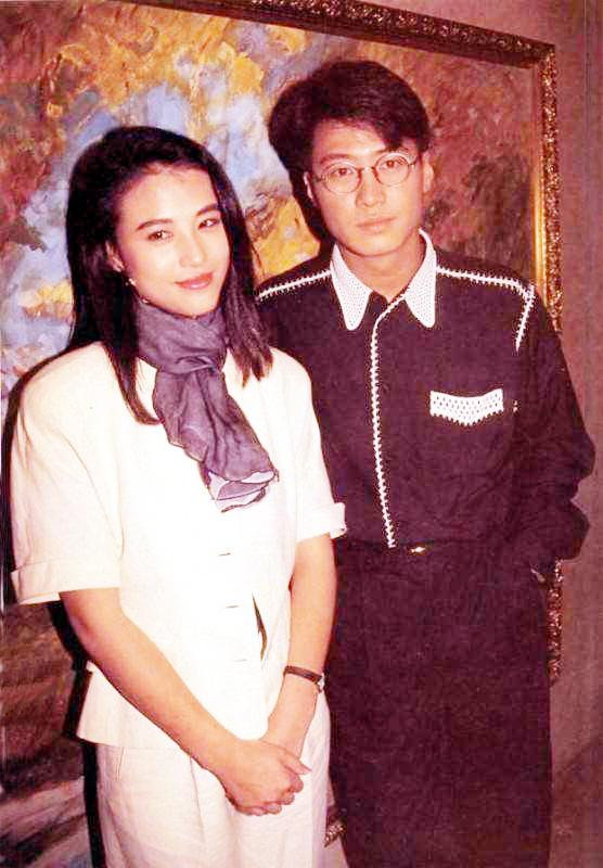 最美周芷若！曾患病「被男友拒婚」分手　為小7歲男友定居內地「55歲情感感悟」逼哭無數女人