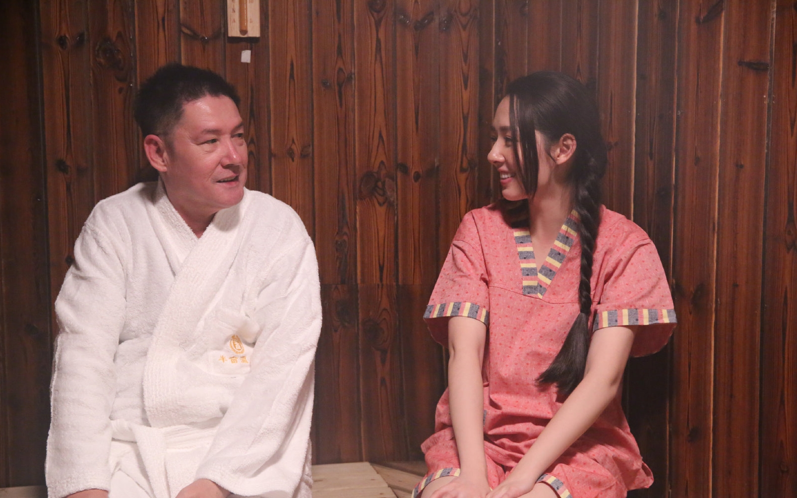 至少生三個！向太澄清「逼郭碧婷生子」已備好大份獎勵　郭爸否認「女兒是生子機器」讚成她再生