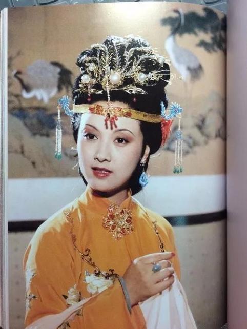 為嫁給張國立！她被要求「不準生育」　離婚36年「前夫身家過億」再談起對方直言：她自作自受