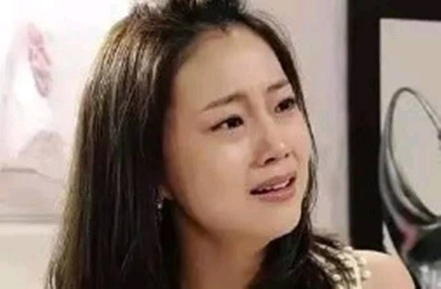 坐月子分房睡！夜裡丈夫「總痛苦呻吟」妻子關心問候　掀開被子「妻子失聲痛哭」：嫁對人了