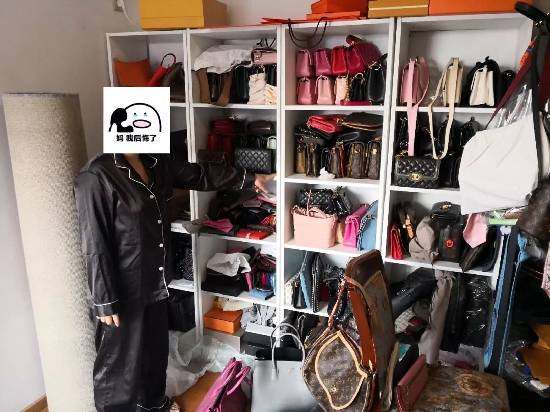 阿公背LV逛菜市場!並高調拿包「裝肉裝菜」行為可疑 員警一查立馬上門:他女兒不簡單